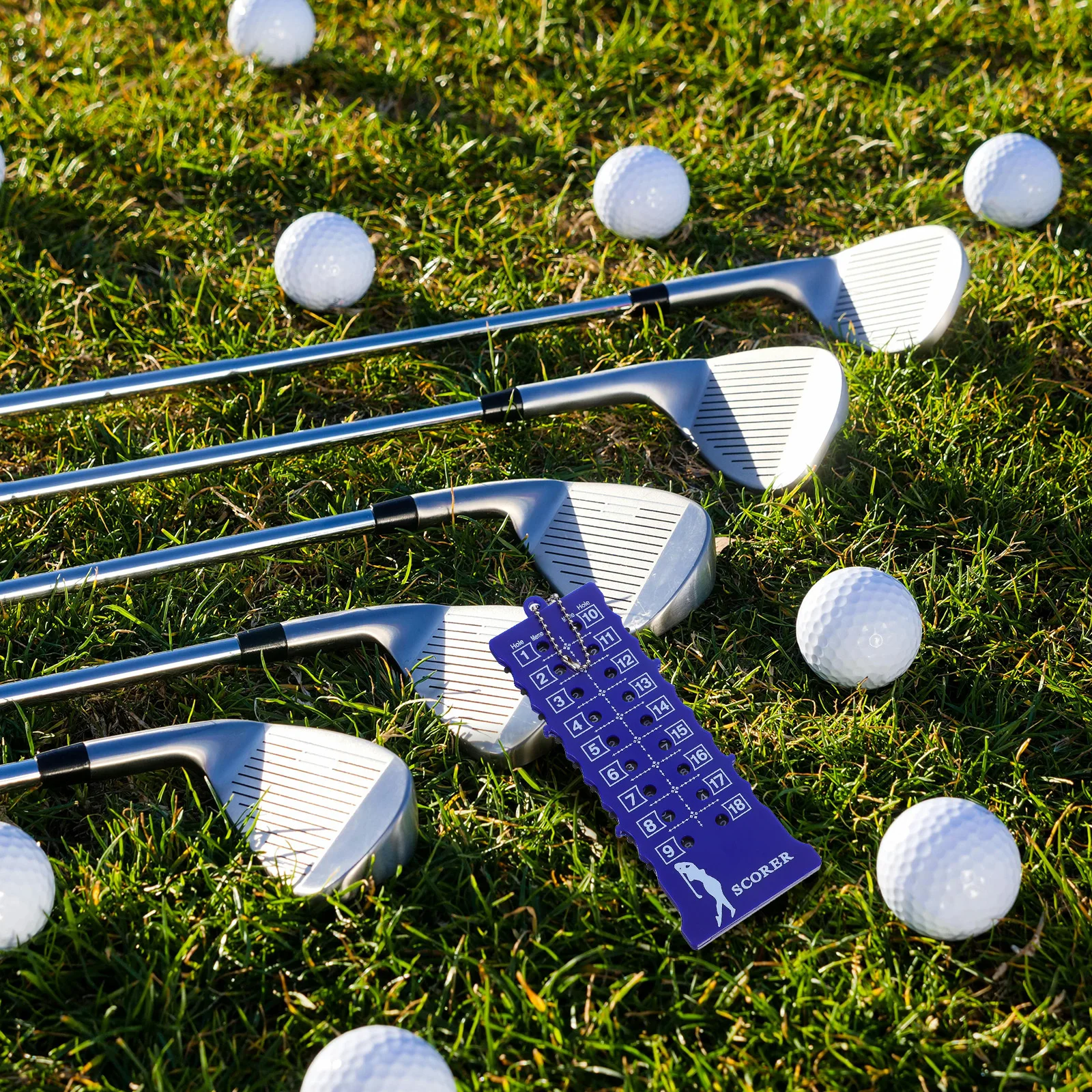 

2Pcs Golf Stroke Counter Lightweight Portable 18-Hole Clicker Keychain for Golf Practice Training Competition