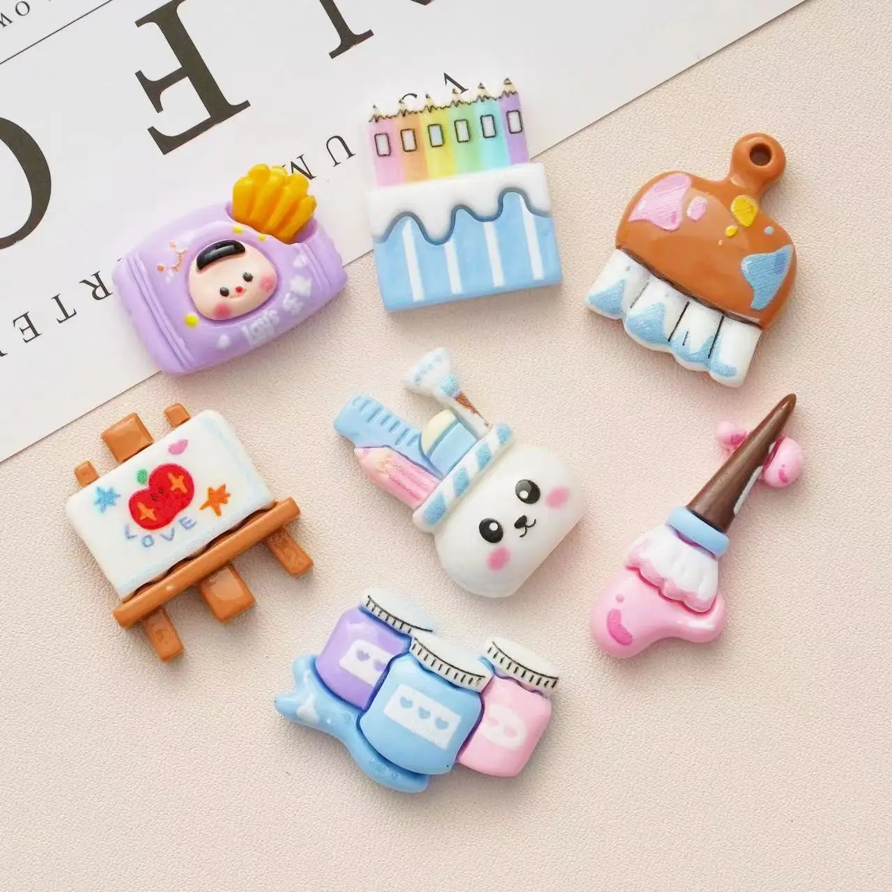 Resin Cartoon Simulation paint bottle, drawing board, brush Flatback Cabochon Scrapbook 10PCS DIY Decor Figurines Accessories