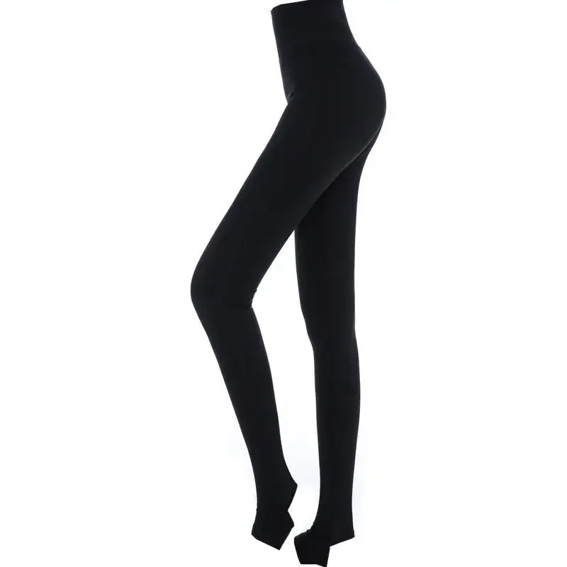 طماق نسائية مريحة على شكل حرف A مبطنة بالقطيفة ومضادة للبيلينغ على الطراز الأوروبي باللون الأحمر الخمري وتمارين بناء الجسم كبيرة الحجم