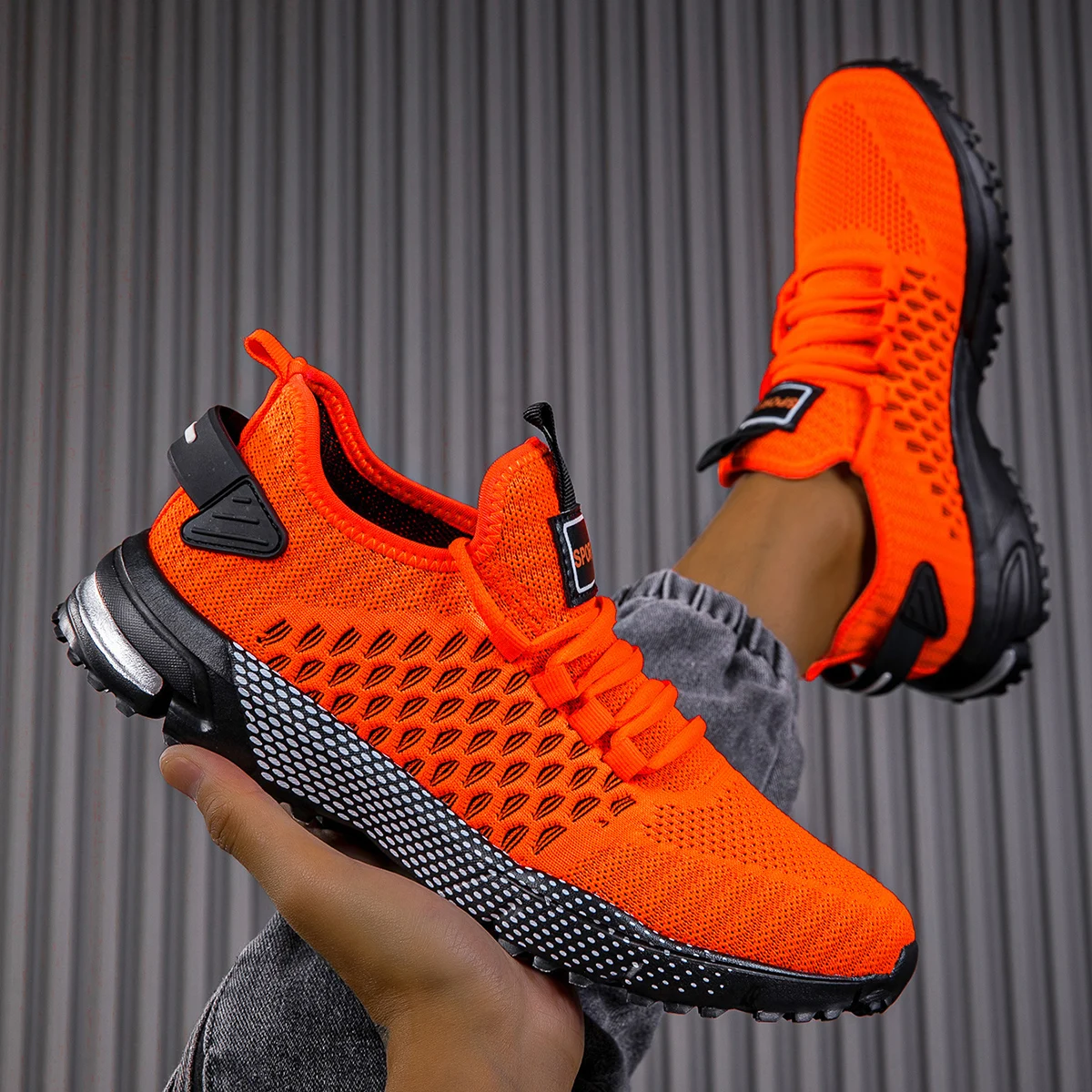 

Men’s Sneakers Comfortable Breathable Sports Shoes Summer Man Running Shoes Breathable Comfortable Fashion Walking Sneakers Man