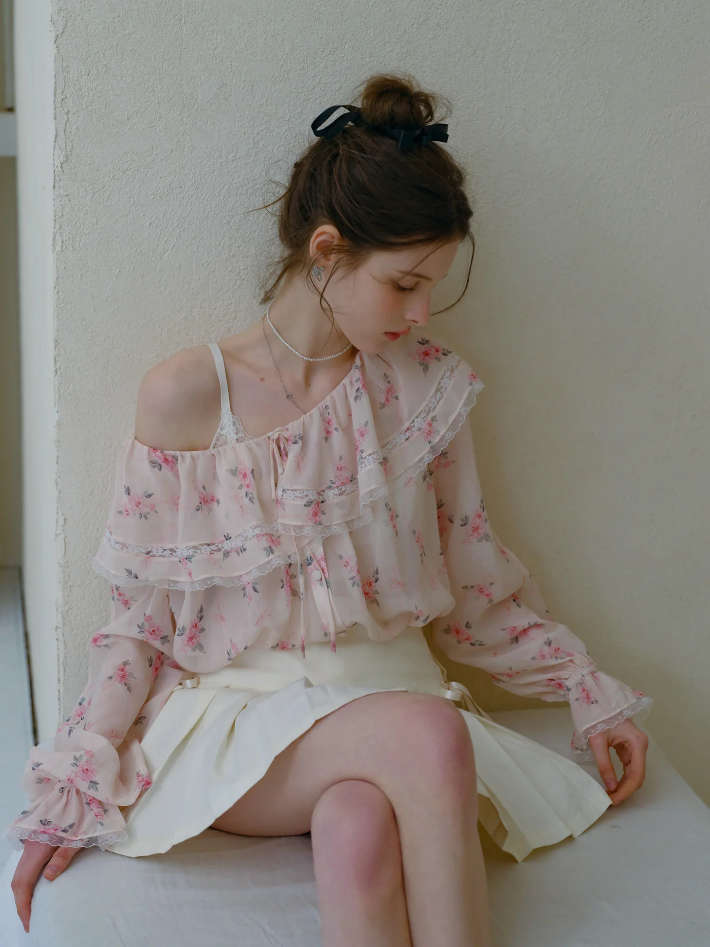 

Floral Print Loose Women's Spring Summer Lace Trim Bell Sleeve Top Shoulder Bared Lotus Leaf Collar Chiffon Shirt