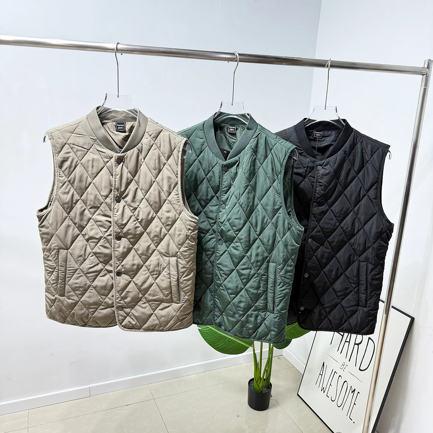 

Lightweight American Style Quilted Cotton Baseball Collar Vest Men's Warm Autumn Winter Outerwear Diamond Stitching Design