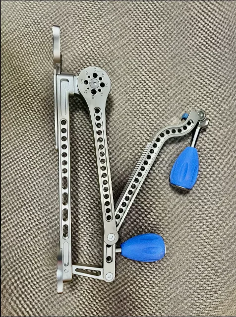 Orthopedic Rod Cutter Tabletop Rod Cutting Tool Stainless Steel Instrument Portable Sterilizable Bone Instrument