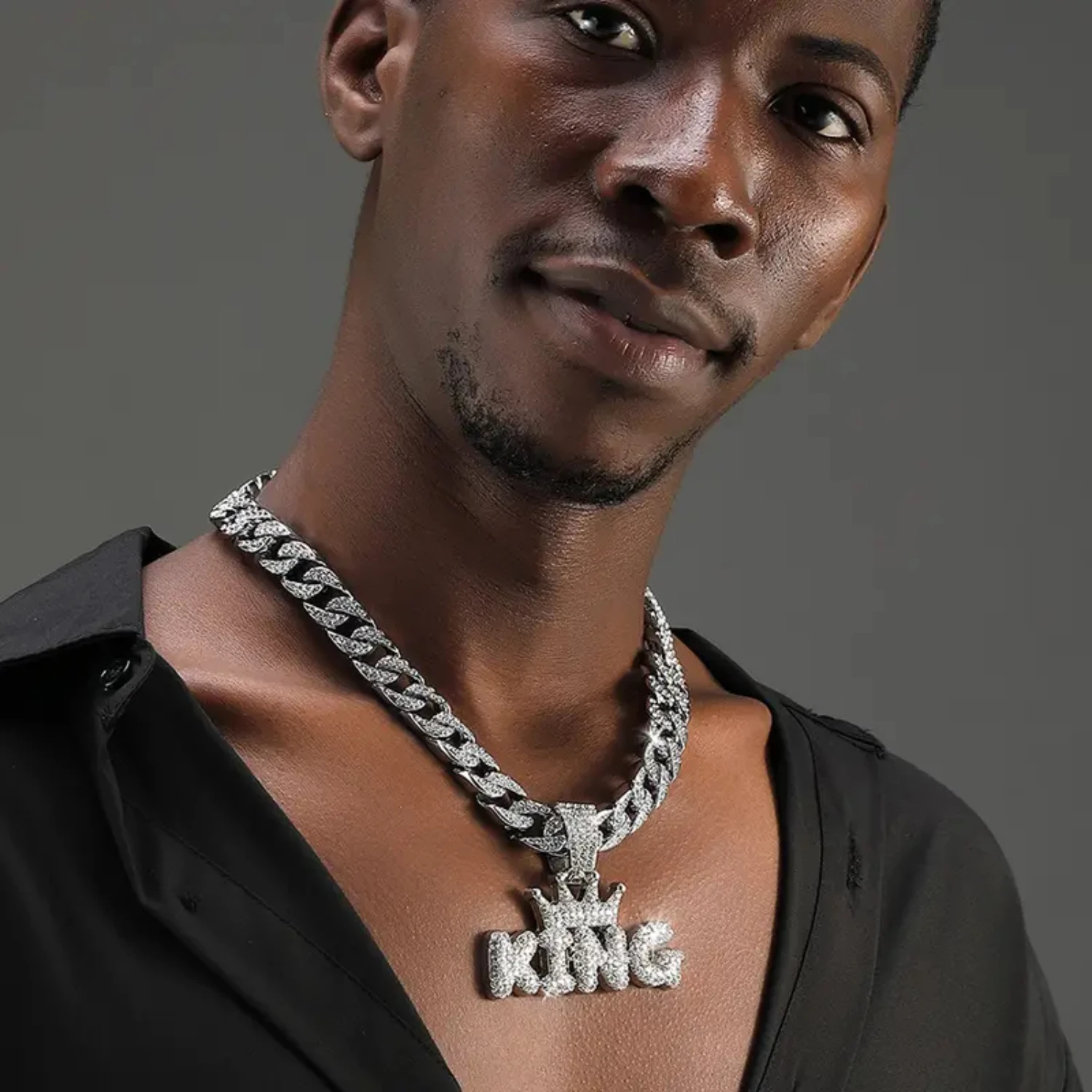 Men's Crown King Pendant with Cuban Chain - Royalty Inspired Necklace for a Stylish Look