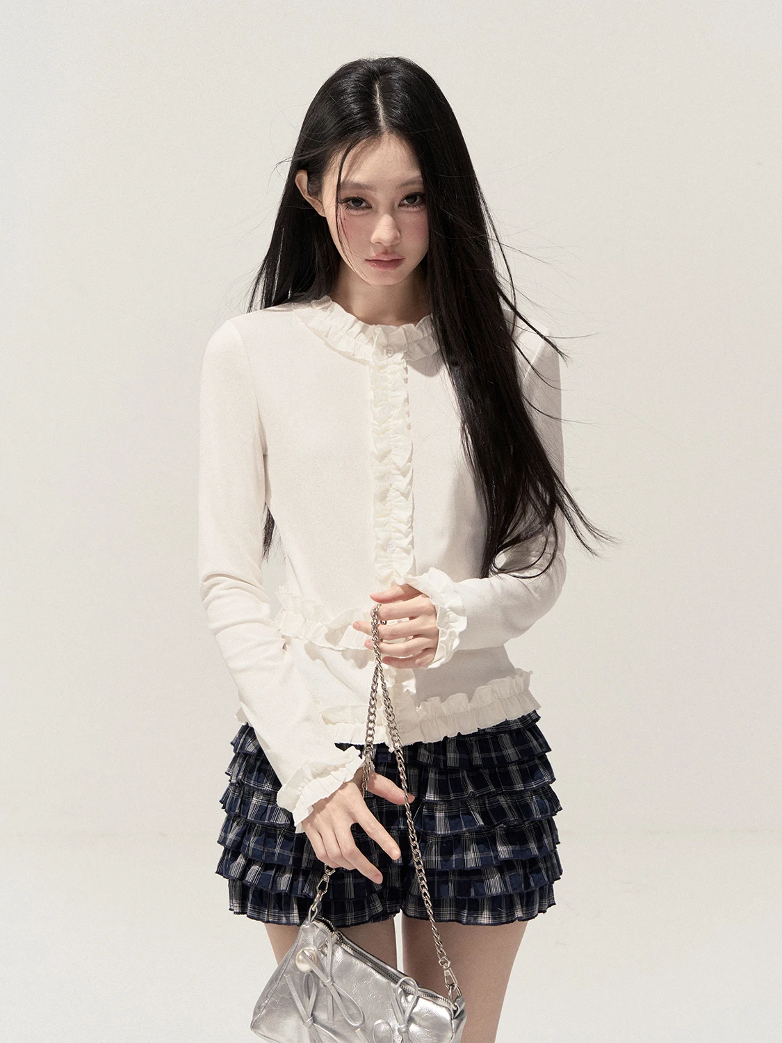 

Ele Sweet Sle Knitted Long Sve round Ne Cardigan Warm Fce Puffy Hem PUNCH Original Design for Ladies Spring 2026