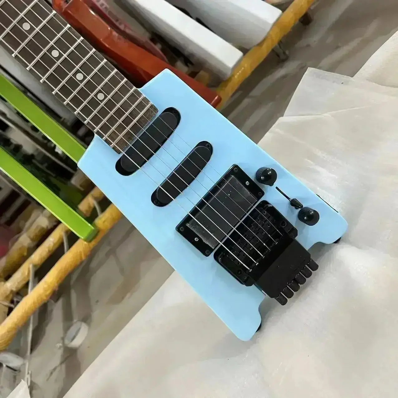 Steinberger, Headless  Guitar, Floyed Rose Bridge, Blue Color,  Body, 6 String Guitarra,