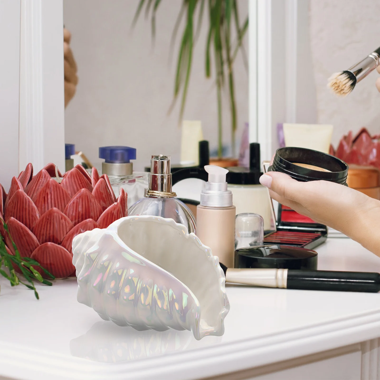 

Decorative Conch Shaped Ceramic Jewelry Tray Stylish Organizer for Rings Earrings Necklaces Home Office Decor Conch Jewelry Tray