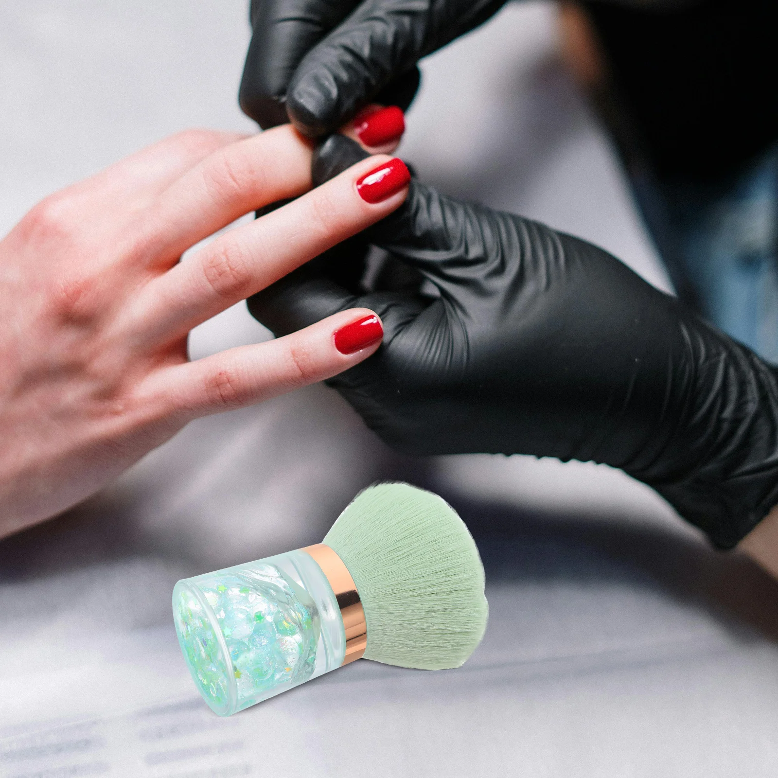 Escova de pó para unhas, pó macio, formato de flor, espanador de manicure, ferramenta de limpeza de pó acrílico, escova de pó fino