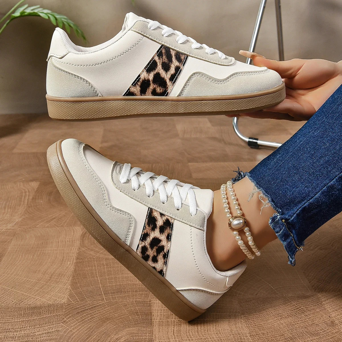 Women Sneakers 2024 New Fashion Luxury Designer Shoes for Women Brand Classical Outdoor Sneakers Casual Women Zapatos De Mujer