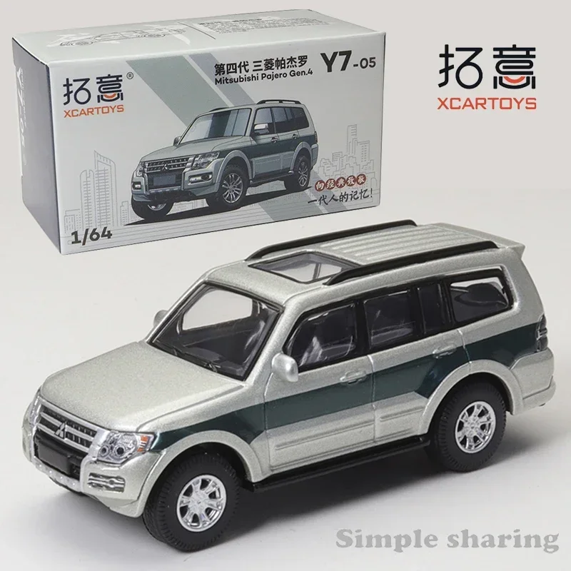 XCarToys 1/64 Mitsubishi Pojero Gen.4 Silver Green  Alloy Diecast Model Car Toy Collection Gift