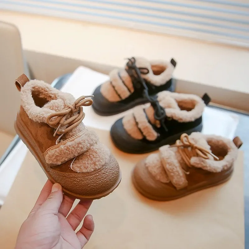 Sepatu domba anak sol lembut, sepatu olahraga luar ruangan hangat anak-anak, sepatu katun, nyaman, bertali, sol lembut, mewah, baru, musim dingin, 2024