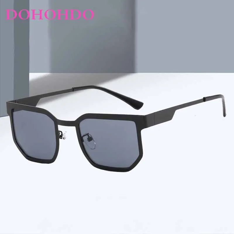 

Fashion Metal Square Women Sunglasses Retro Luxury Designer Men Punk Shades Outdoor Travel Drive Sunglasses Очки UV400 Lentes