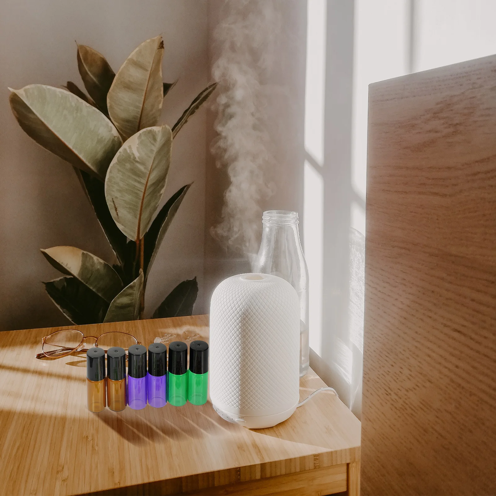 1 ชุดขวดน้ำหอมแบบลูกกลิ้งแก้ววัสดุหนาเรียบเหมาะสำหรับการจัดเก็บน้ำมันหอมระเหยแบบพกพาและสะดวกในการใช้งาน