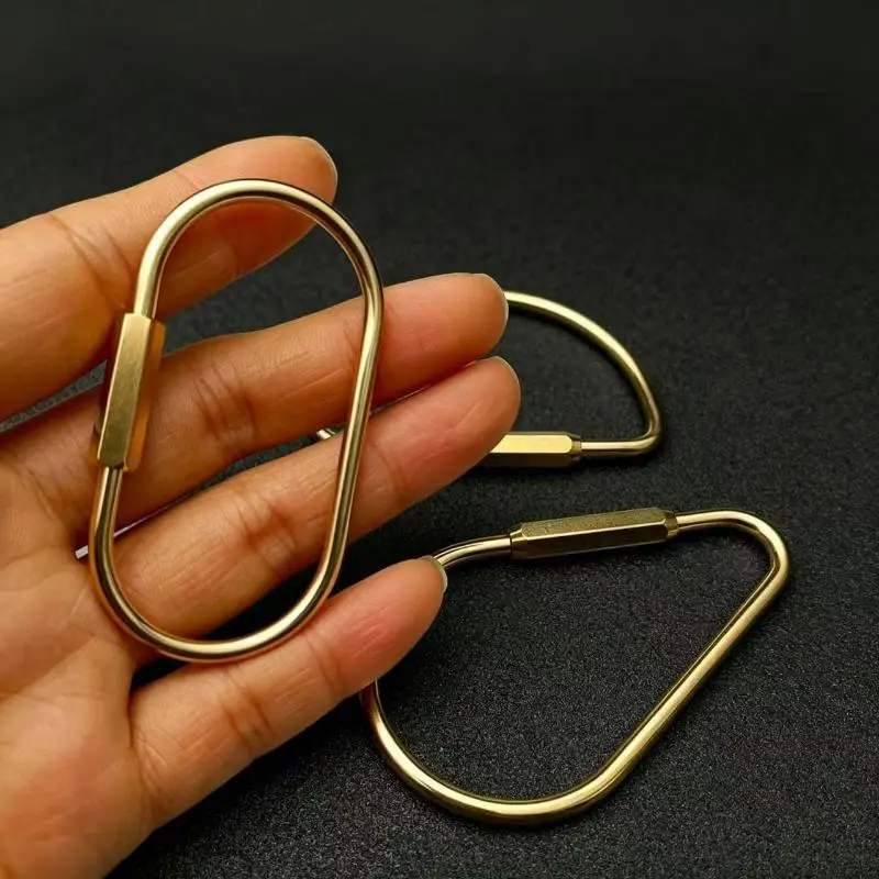 Messing-Schlüsselanhänger mit Schloss D-Schlüsselkette Goldfarben Camping-Karabiner Überlebensausrüstung – Detail 2