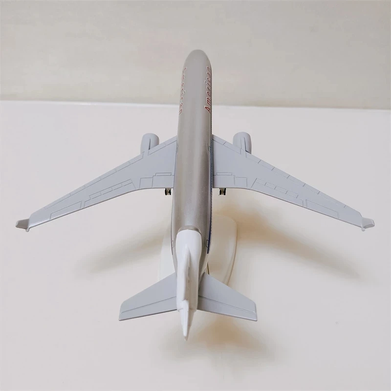 20cm Alloy Metal Air USA Airlines American AA MD MD-11 Airway Diecast Airplane Model Plane Model Aircraft Wheels Landing Gears