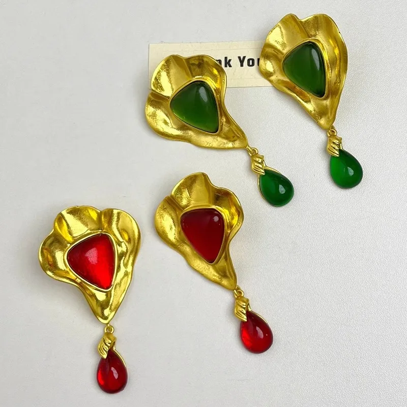 

French vintage exaggerated metal geometric teardrop pendant earrings, fashionable runway, high-end designer women's earrings