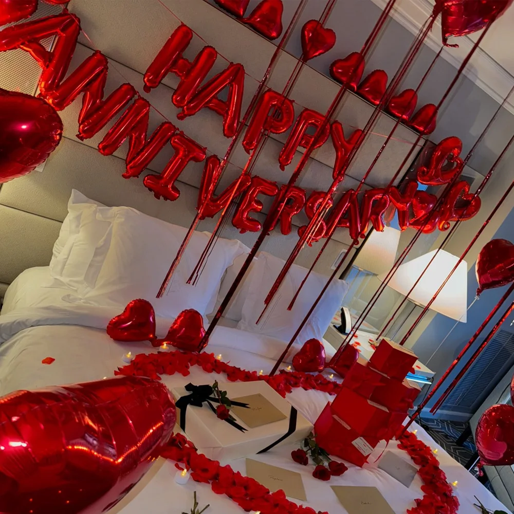 Happy Anniversary Dekoration, roter Herzballon, Happy Anniversary Banner, Rosenblätter, Hochzeit, Valentinstag-Romantik – Detail 10