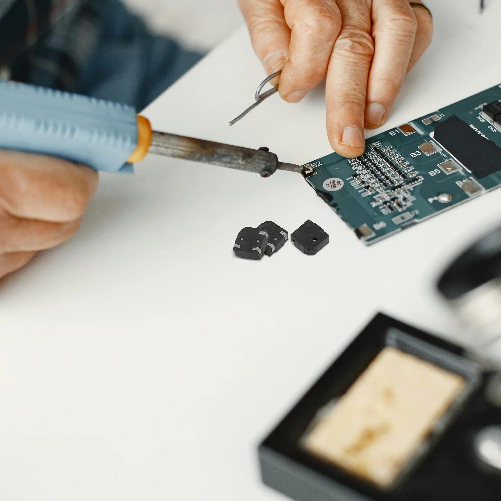 4-delige mini-zoemer passieve elektrische zoemers hoge decibel truc-alarm voor circuit