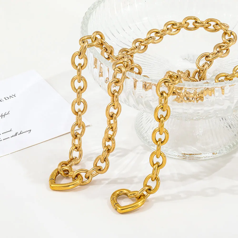 مجوهرات Joolim بالجملة مقاومة للماء ولا تتلاشى موضة متعددة الاستخدامات مكتنزة الحب القلب مشبك قلادة من الفولاذ المقاوم للصدأ للمرأة