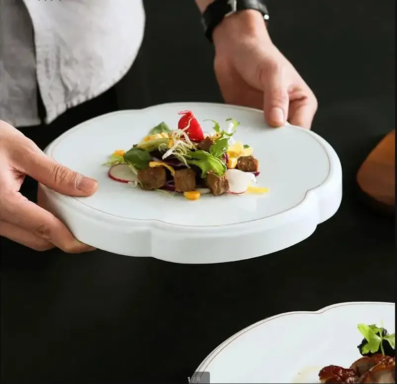 

Flower-shaped Ceramic Plate Western Steak Plates Flat Plate Decorative Plate Dinner Plates Dessert Tray Fruit Tray Tableware