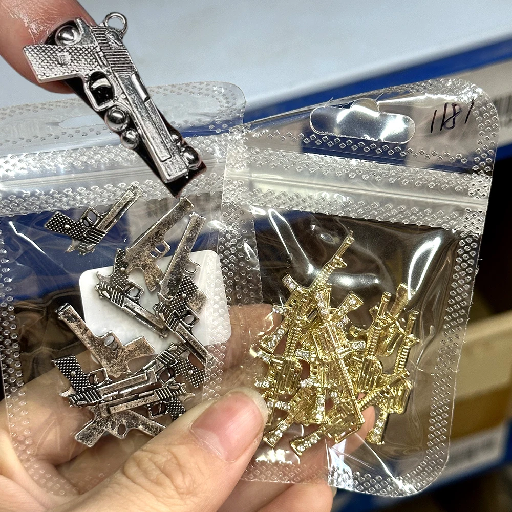 

5/10Pcs 3D Luxury Alloy Gun Nail Charms Metal Retro Gold/Silver AK47 Gun Rifle Pisto With Crystal Rhinestones Y2K Nail Jewelry