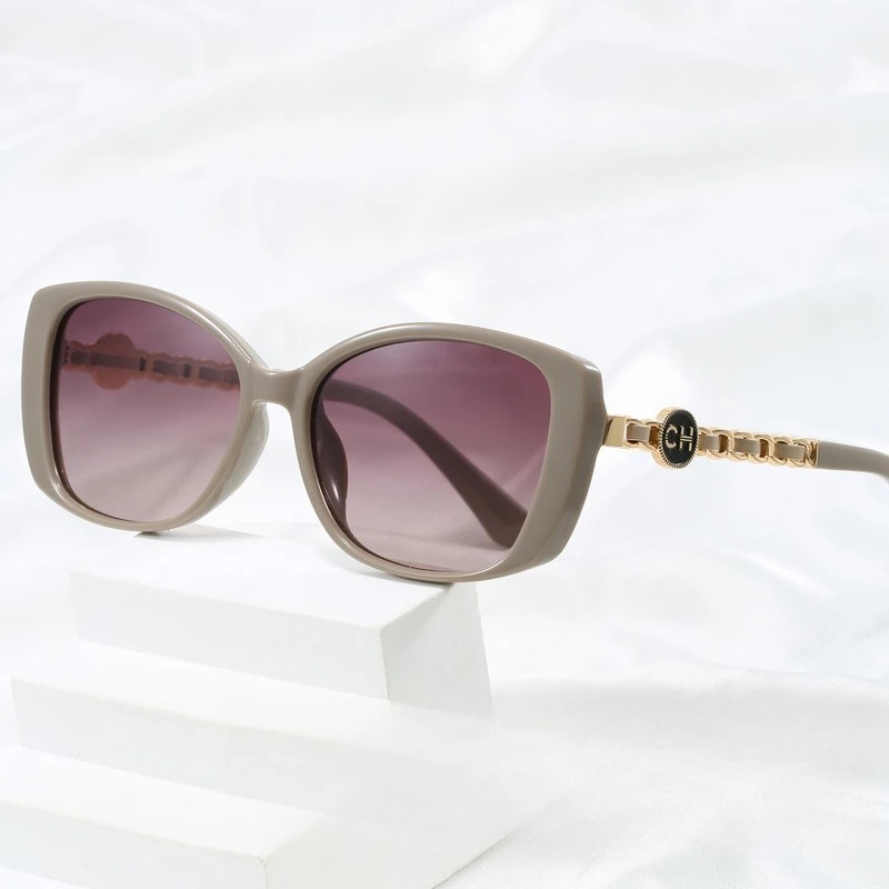 

​​2025 Petite Round Sunglasses Women, Polarized UV400 Vintage Lightweight Face Slimming, Viral Y2K Street Fashion​​