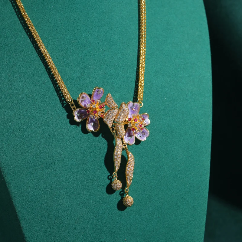 خمر الأرجواني فراشة قلادة المينا زهرة الأوركيد حجر الراين قلادة اكسسوارات للنساء الفاخرة مصمم مجوهرات 2025 جديد