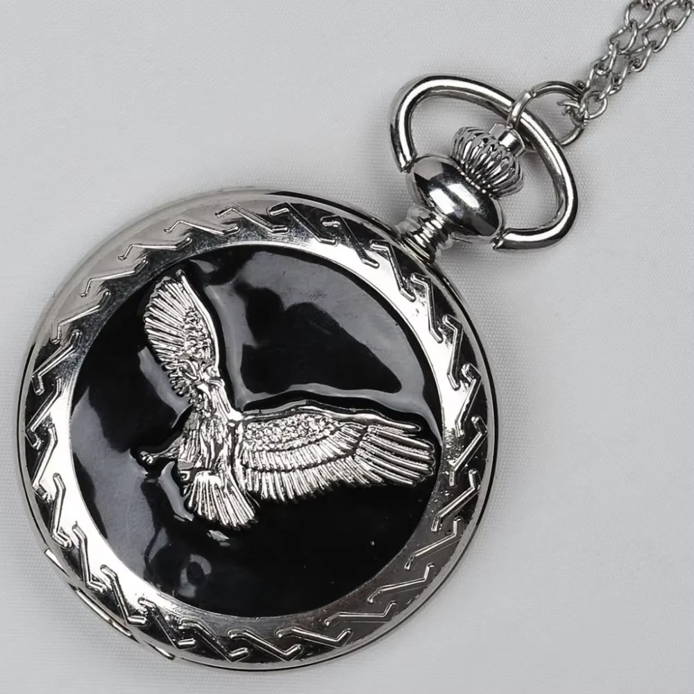 

8006 Dapeng Exhibition Winged Quartz Pocket Watch Black Cover Eagle Silver Plated Men And Women Necklace Gift Table Fashi