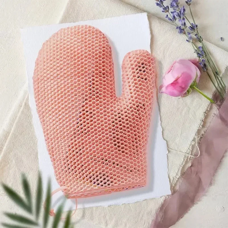 New Honeycomb TPU Exfoliating Shower Glove Quick Drying Body Scrubber Sponge for Bathroom Shower Scrubber Mitts For Quick-dry view 5