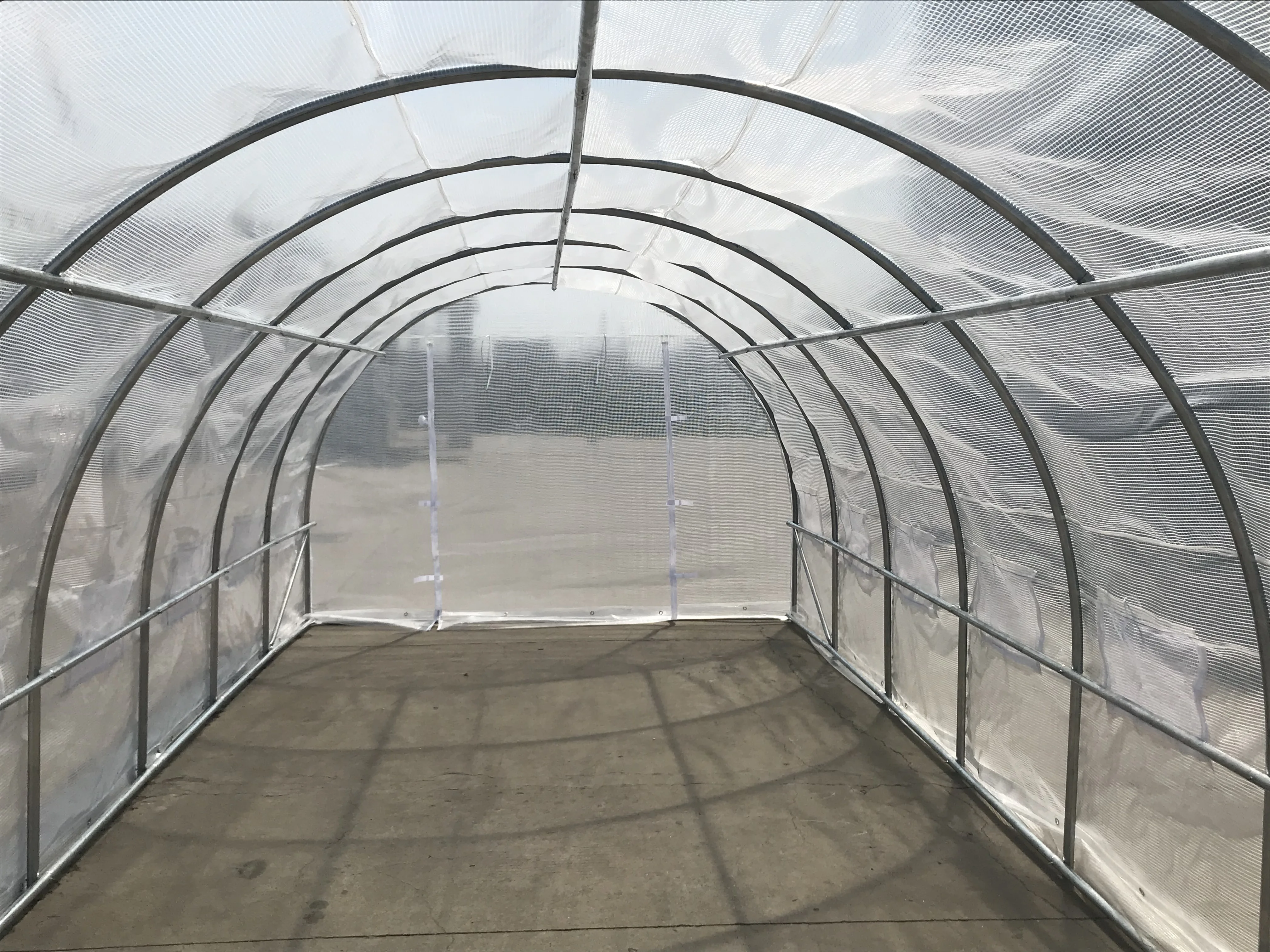 2025 دفيئة نفق بلاستيكية مقاومة للماء شديدة التحمل للزراعة 8x3x2m