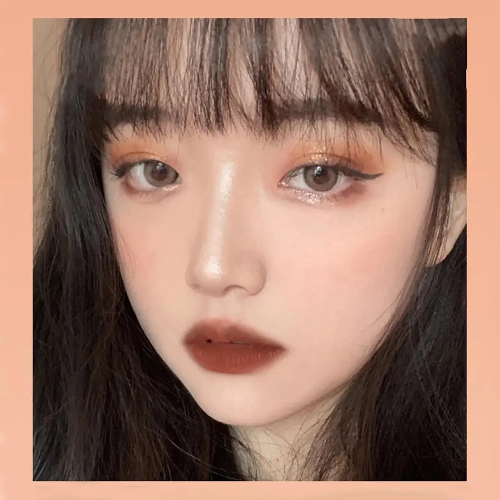 كابسول ماتي أحمر الشفاه المخملية كريم ملمع طويل الأمد غير لاصق مقاوم للماء مستحضرات التجميل للفتيات