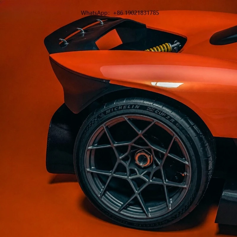 NJQS Wheels High - Performance Carbon Fiber Automobile Suitable for Cars/SUVs