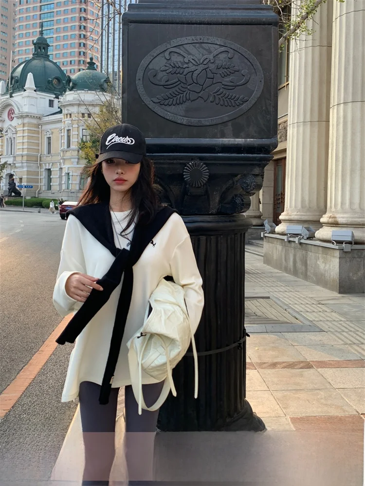 

Earth Store Женская футболка оверсайз с вышитым цветочным узором Lazy Sle с боковым разрезом Fce на подкладке Long Sve round Ne Top