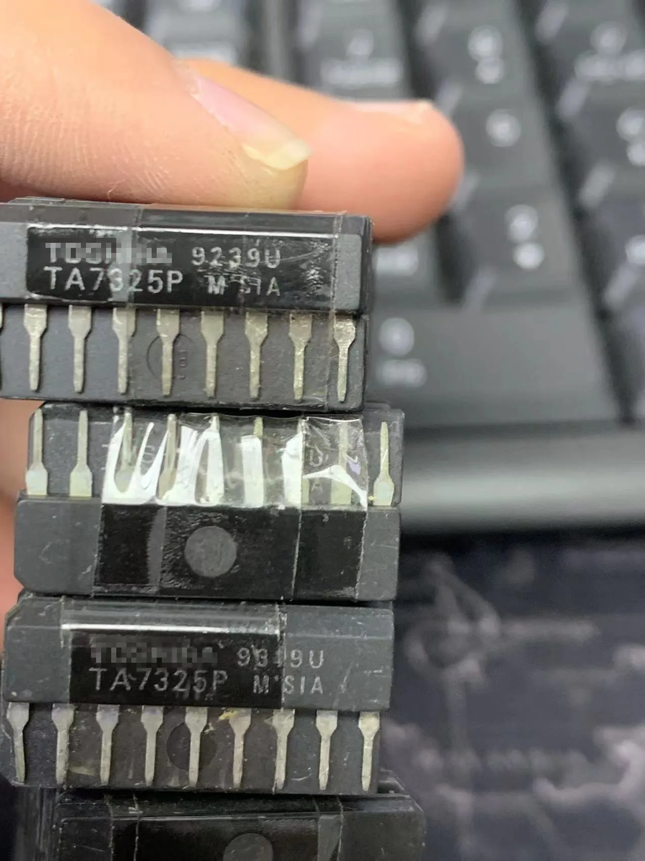 TA7325P TA8126S (5 pezzi) Inventario originale e spot