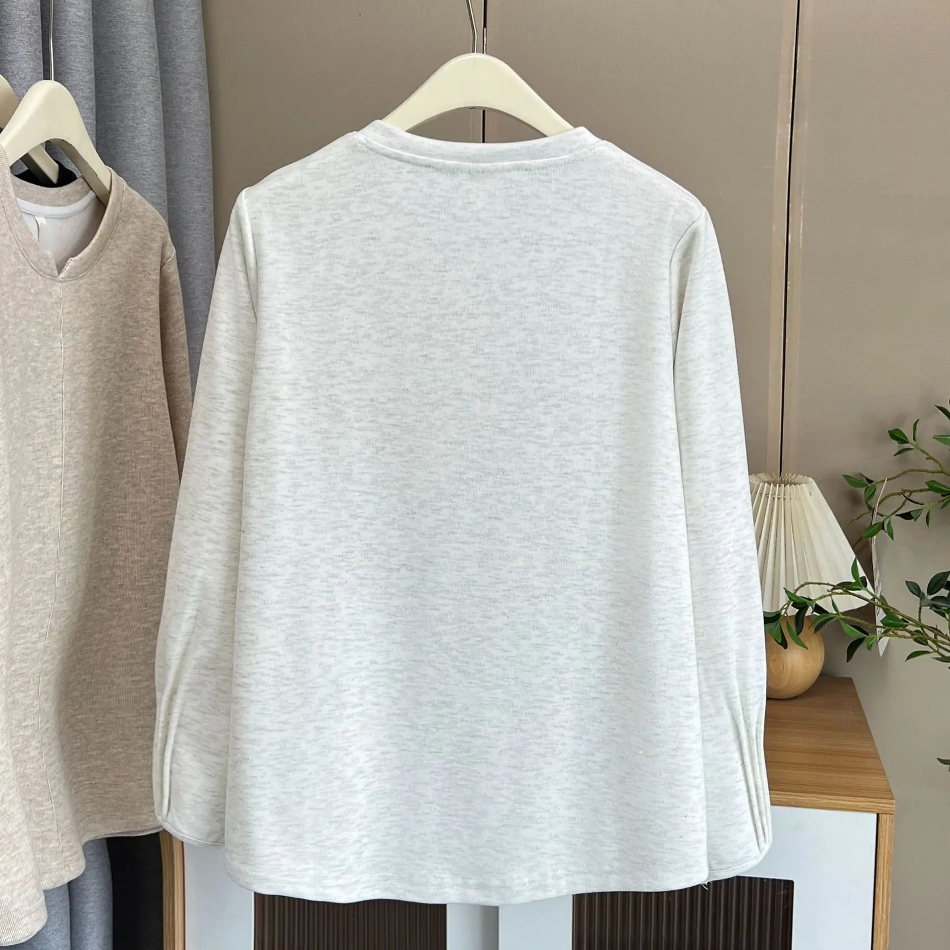 XXXXL موضة حجم كبير تي شيرت نسائي جديد الخامس الرقبة مطوي الصوف قاعدة القمم للخريف والشتاء ملابس داخلية دافئة 192 #6