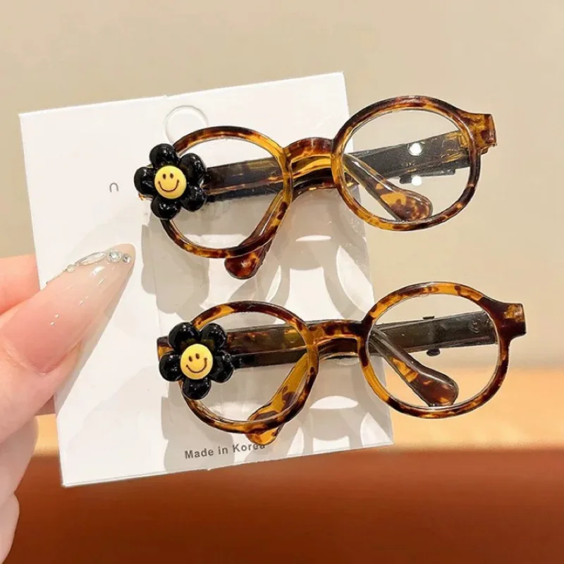 1PC Cute Mini Glasses Hair Clips with Smile Face, Trendy Hair Accessories for Women, Unique Hair Decor