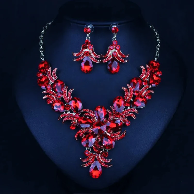 

Unique Women Crystal Higanbana Flower Choker Necklace Earrings Set Luxury Rhinestone Jewelry Set Women Charm Party Accessories