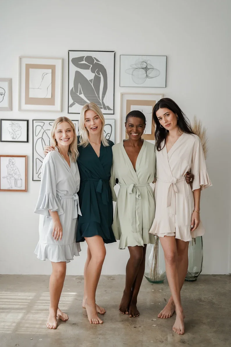 Ruffle Flounce Wedding Party Bridal Robe Gift Personalized Name Proposal Wedding Dressing Gown Chiffon Robes Bride to Be Outfits