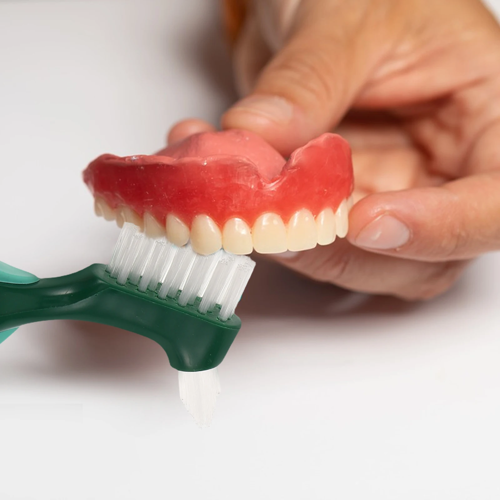 

2pcs Double Head Denture Cleaning Brush Firm Bristles Elderly Handle Portable Oral Appliance Cleaner False Teeth Care Dental