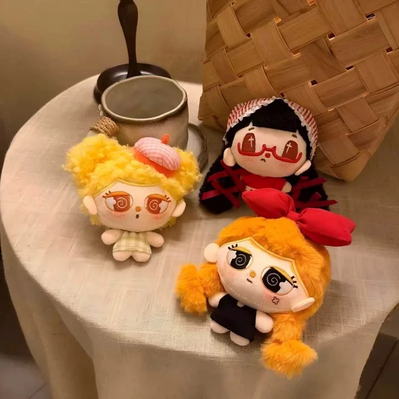 Vintage Girl Doll Plush Keychain Cute Rag Doll Bag Charm Soft Character Pendant Purse Backpack Hanging Accessory Gift for Women