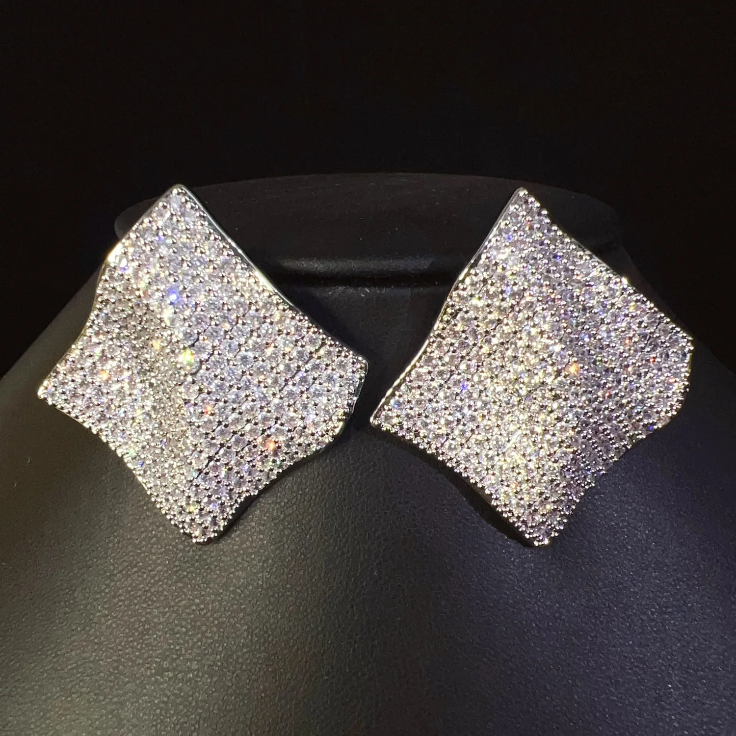 sparkly-cubic-zirconia-rhombus-curved-stud-earrings-for-women-silver-gold-tone-shiny-earrings-elegant-women-party-accessory