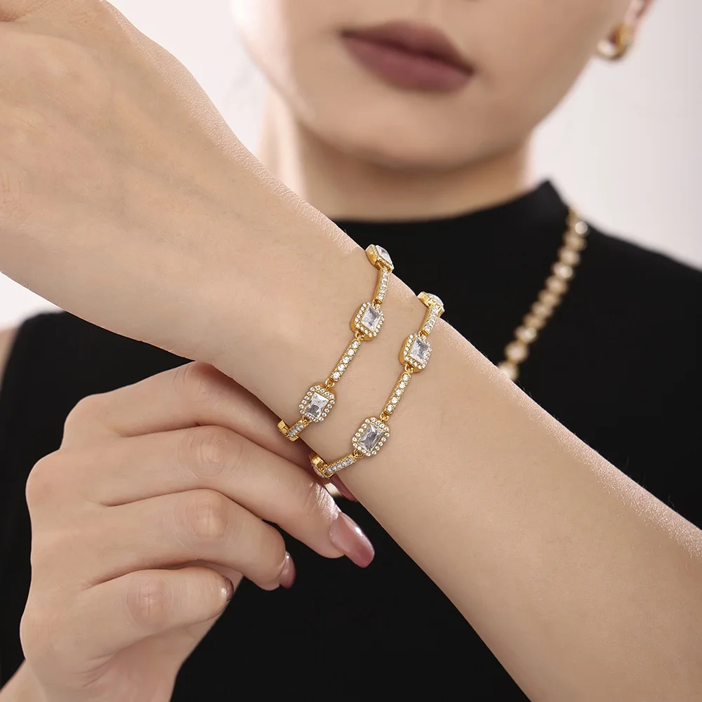 

Women's Stainless Steel Long Square Inlaid with Super Sparkling Zircon Bracelet Non Fading Waterproof and Fashionable Jewelry