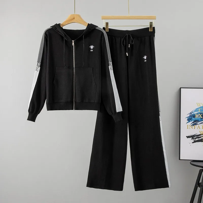 

2025 Women's tracksuit Knitted Embroidered Color Contrasting Long Sleeve Jacket Casual Knitted Wide Leg Pants Two Piece Set