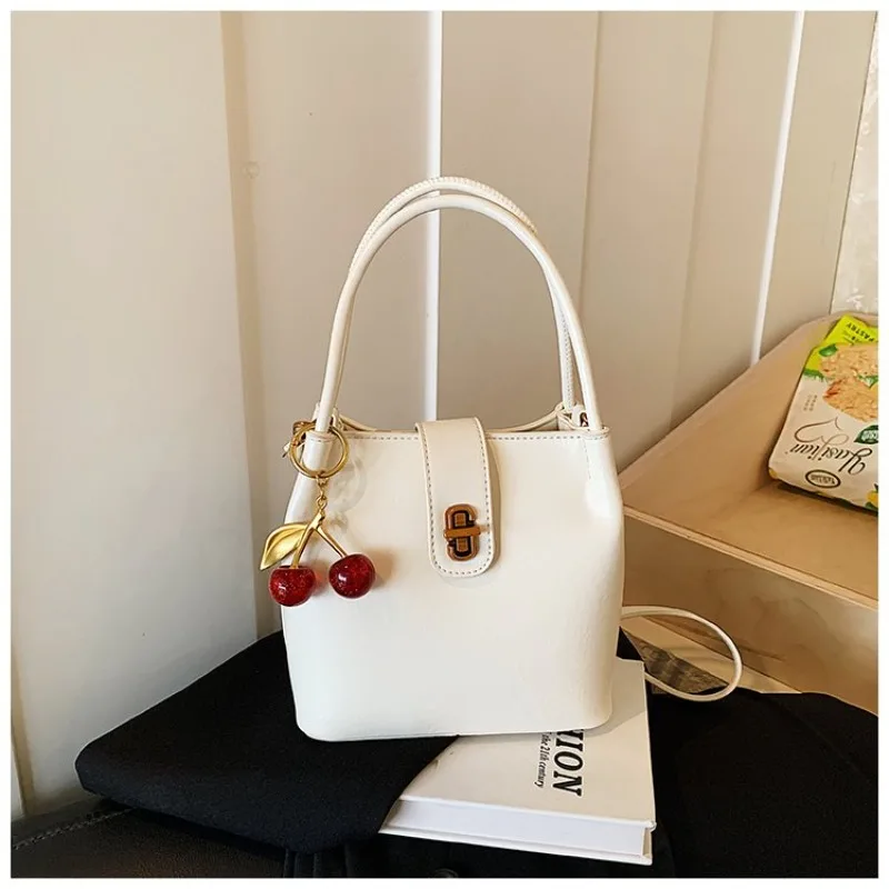 

Fashionable Leisure Diaper Bag Minimalist Letter Logo Clutch Luxury Vintage Purse Large Capacity Shopper Handbag For Ladies