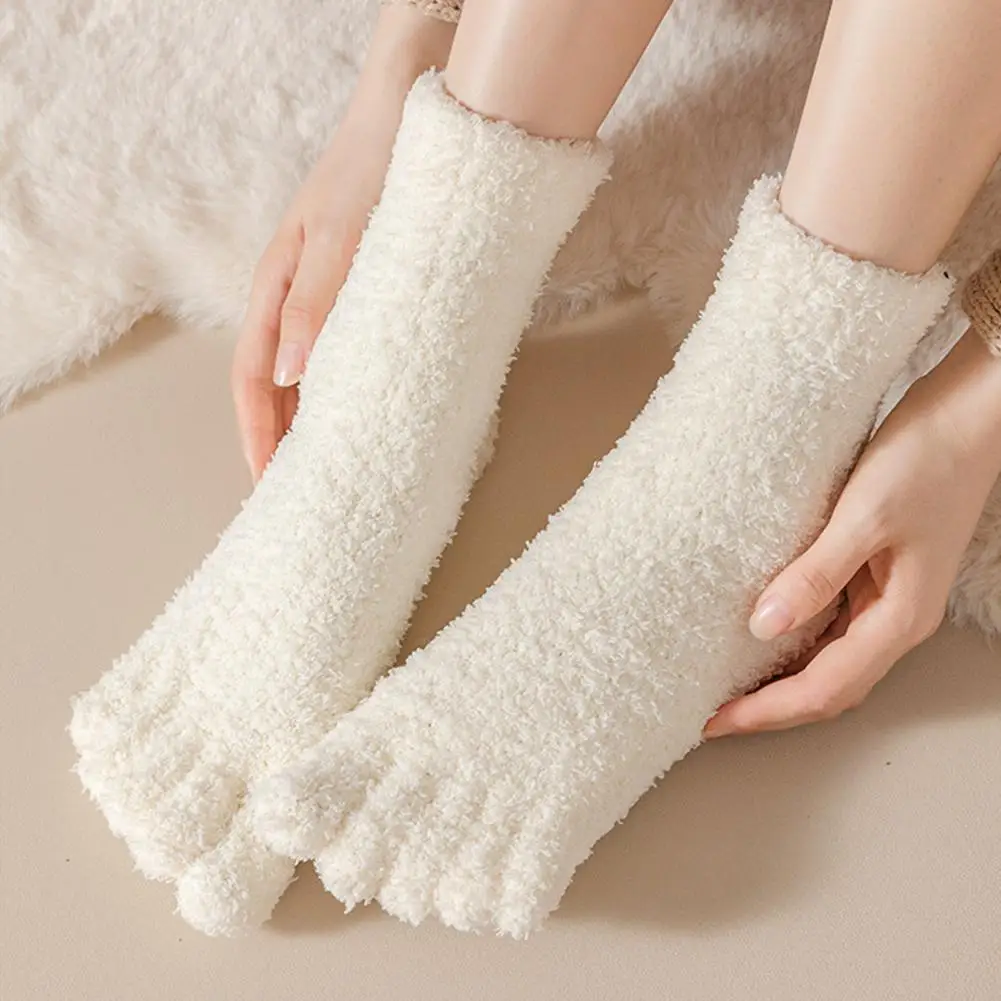 

Thickened Warm Floor Socks Cozy Coral Fleece Toe Socks for Winter Warm Mid-calf Plush Sleep Socks for Home Non-slip for Women