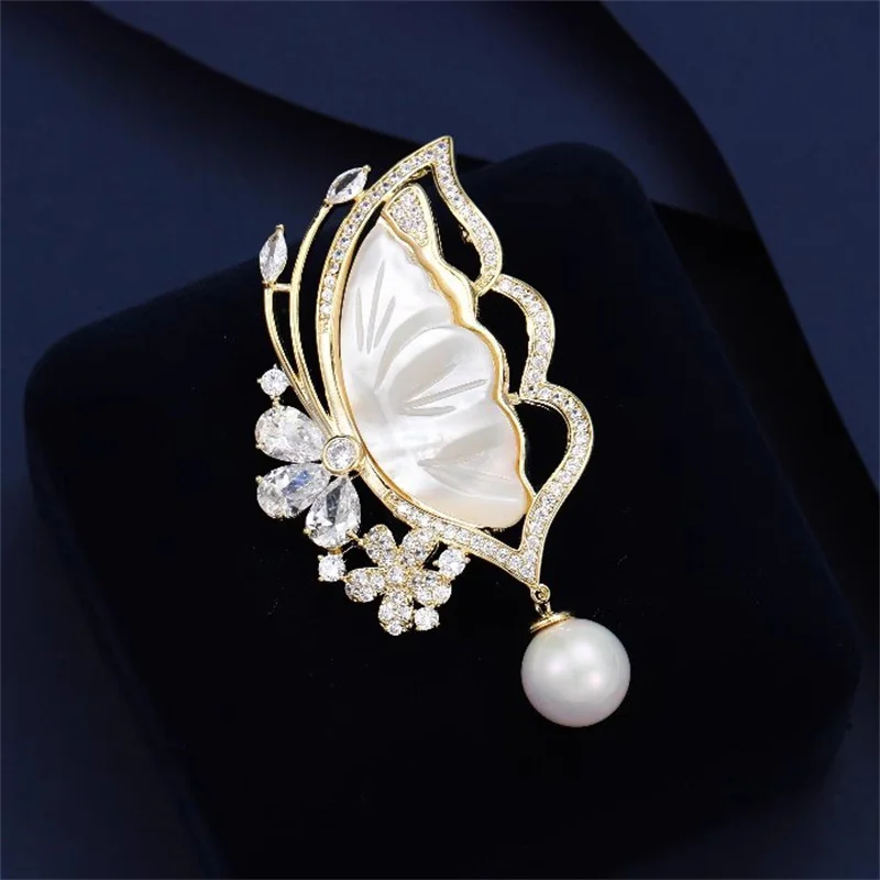 Exquisite Imitation Shell Pearl Butterfly Brooches For Women Clothing Coat Jewelry Accessories Gifts