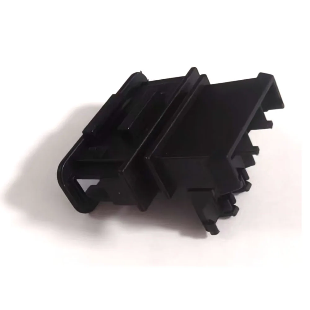 1J0972763 1J0 972 763  Audio Socket Tweeter Plug Auto Automotive Instrument Station Connector 1J0972763 1J0 972 763