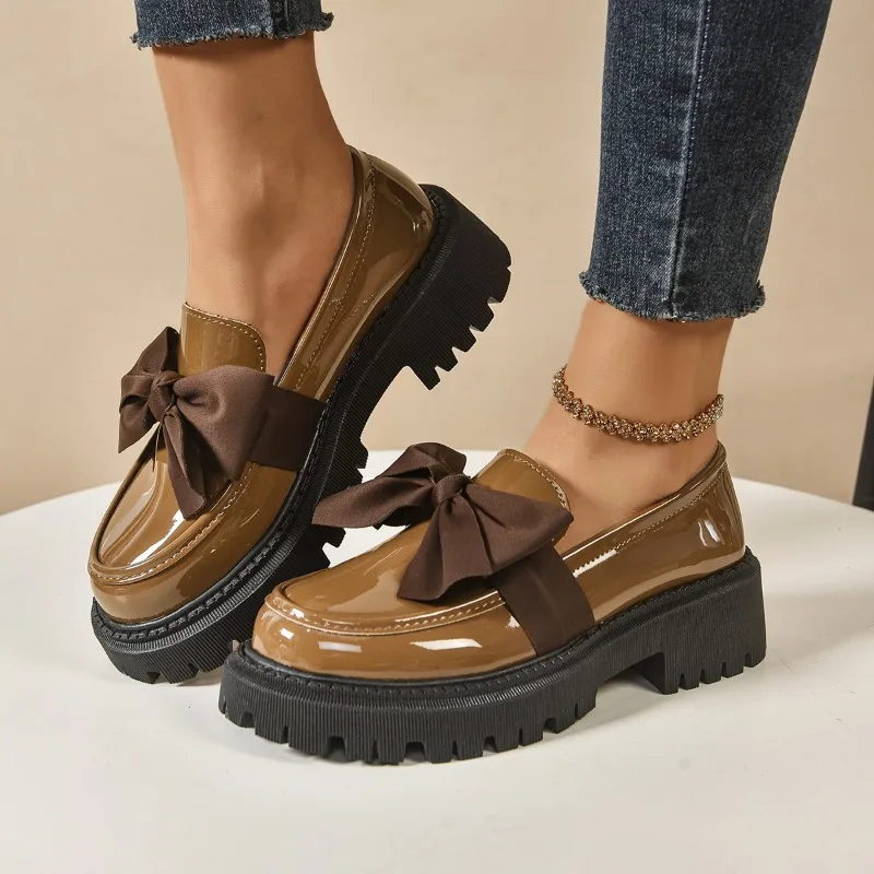 new Women Plus Size Loafers Women British Style Shoes Office Ladies Zapatos De Mujer Light Casual Platform Designer Shoes women
