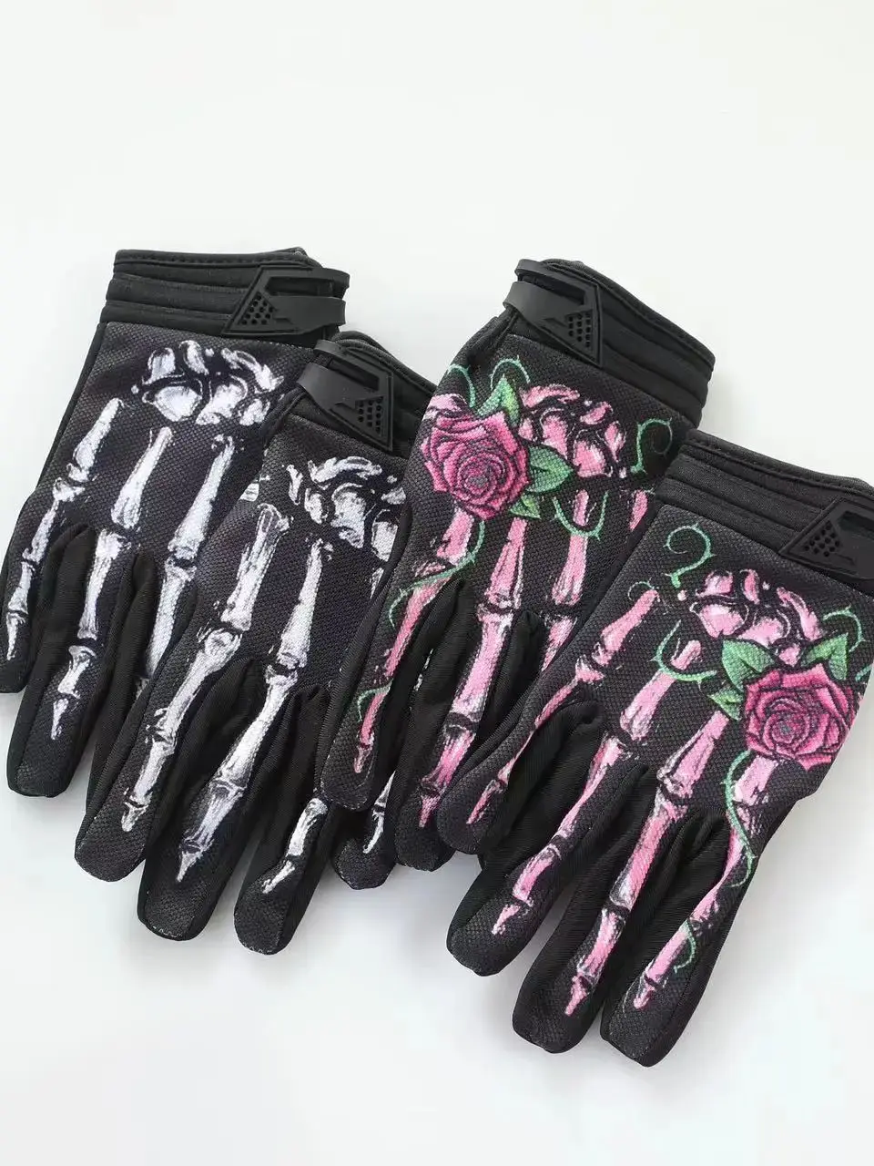 AliExpress FISTPLAST Winter fleece-lined waterproof skull New 2-color Ghost Claw Riding Outdoor Sports Personalized Touchscreen Gloves