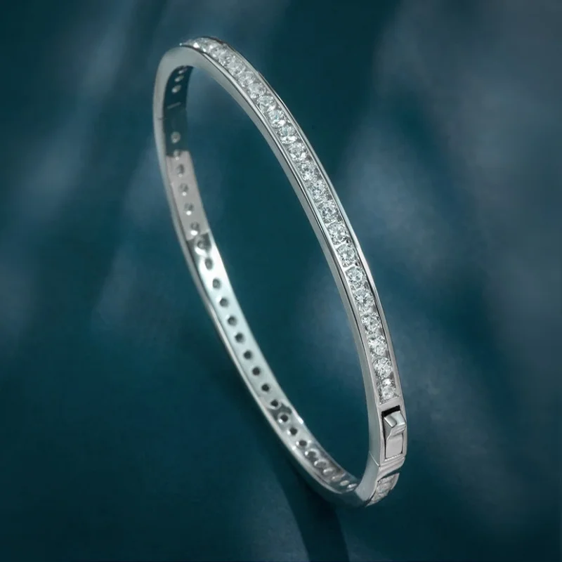 

Изысканный женский однорядный тонкий браслет из серебра 925 пробы с платиновым покрытием